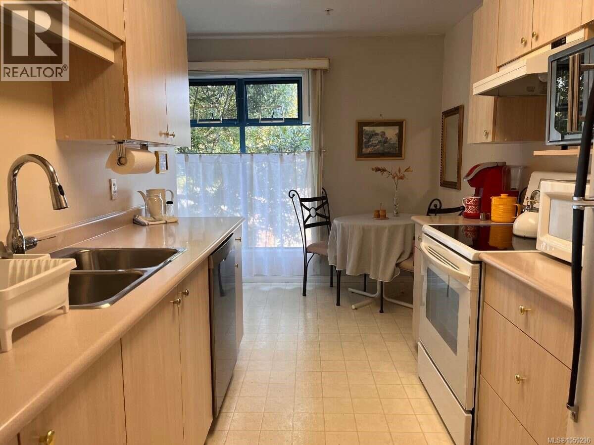 402 1063 Southgate St, Victoria, British Columbia  V8V 1V5 - Photo 9 - 1050296