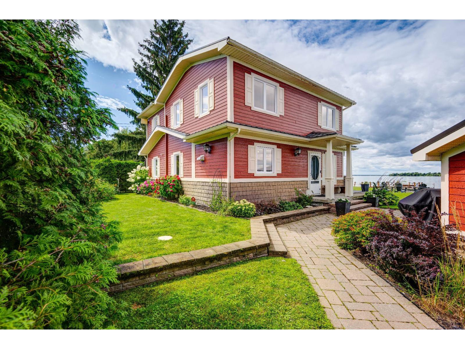 4778 Rue Perron Saint-Anicet Quebec Canada J0S1M0 3