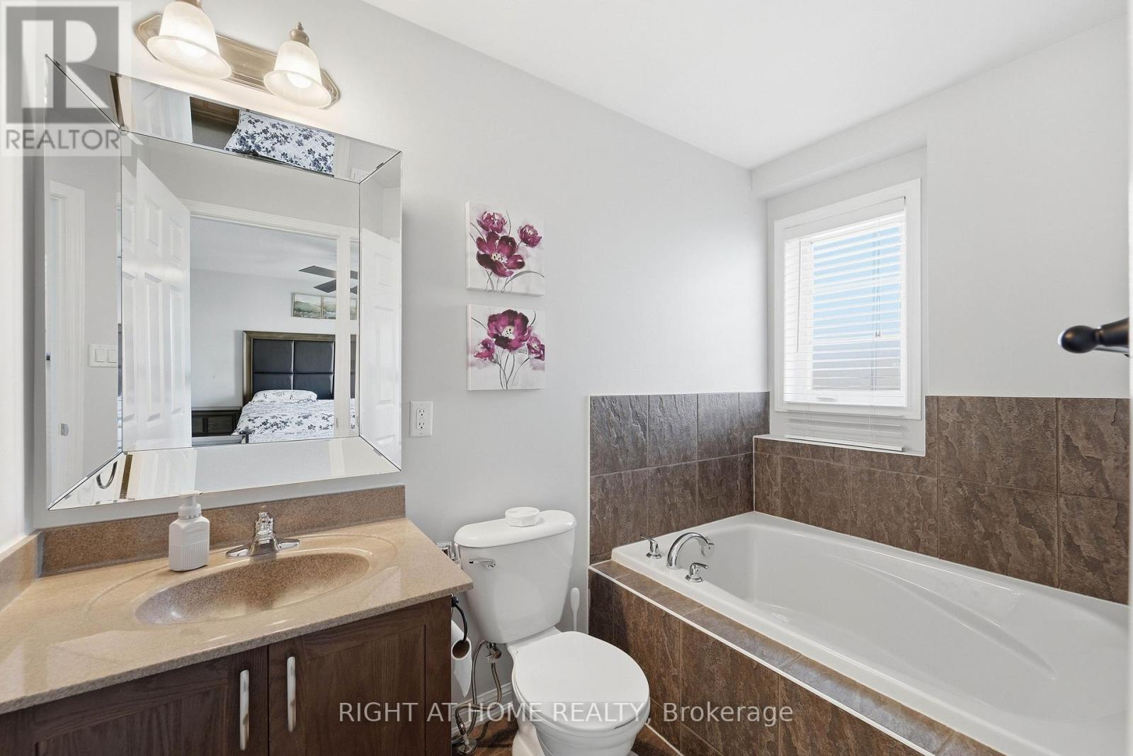 888 Jempson Path, Milton, Ontario  L9T 0Z5 - Photo 22 - W13806408