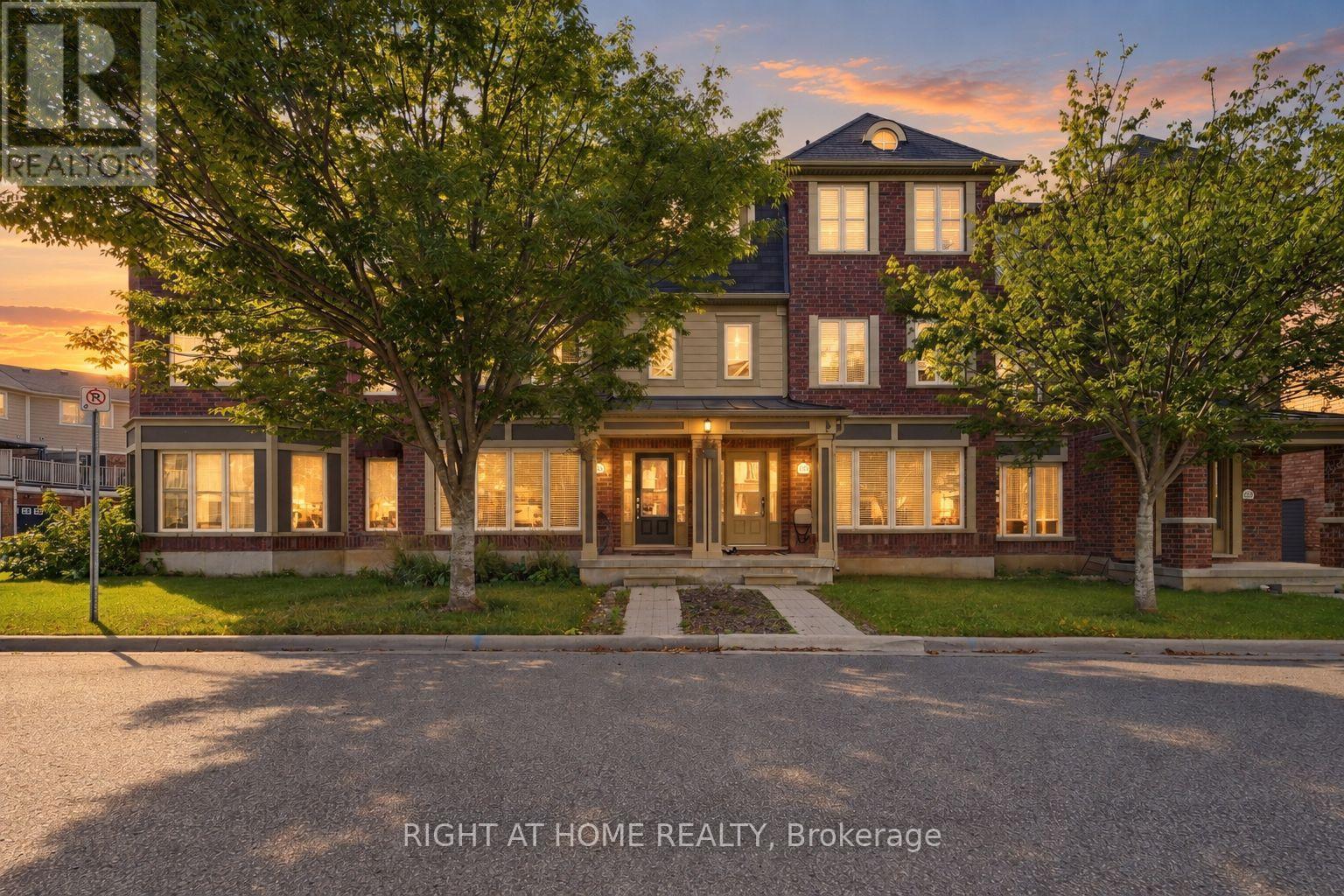 888 Jempson Path, Milton, Ontario  L9T 0Z5 - Photo 4 - W13806408