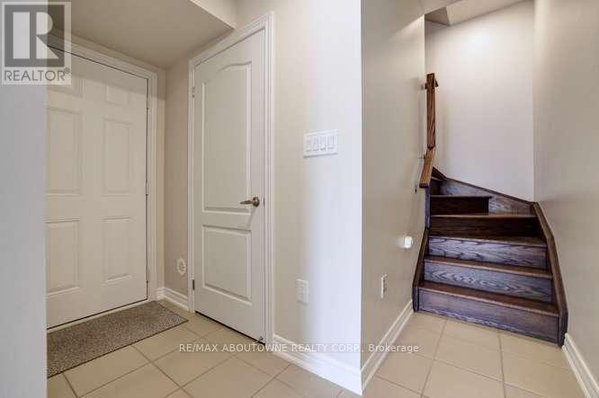 2435 Greenwich Drive, Oakville, Ontario  L6M 0S4 - Photo 5 - W13806422