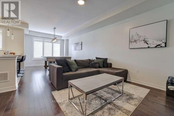 2435 Greenwich Drive, Oakville, Ontario  L6M 0S4 - Photo 6 - W13806422