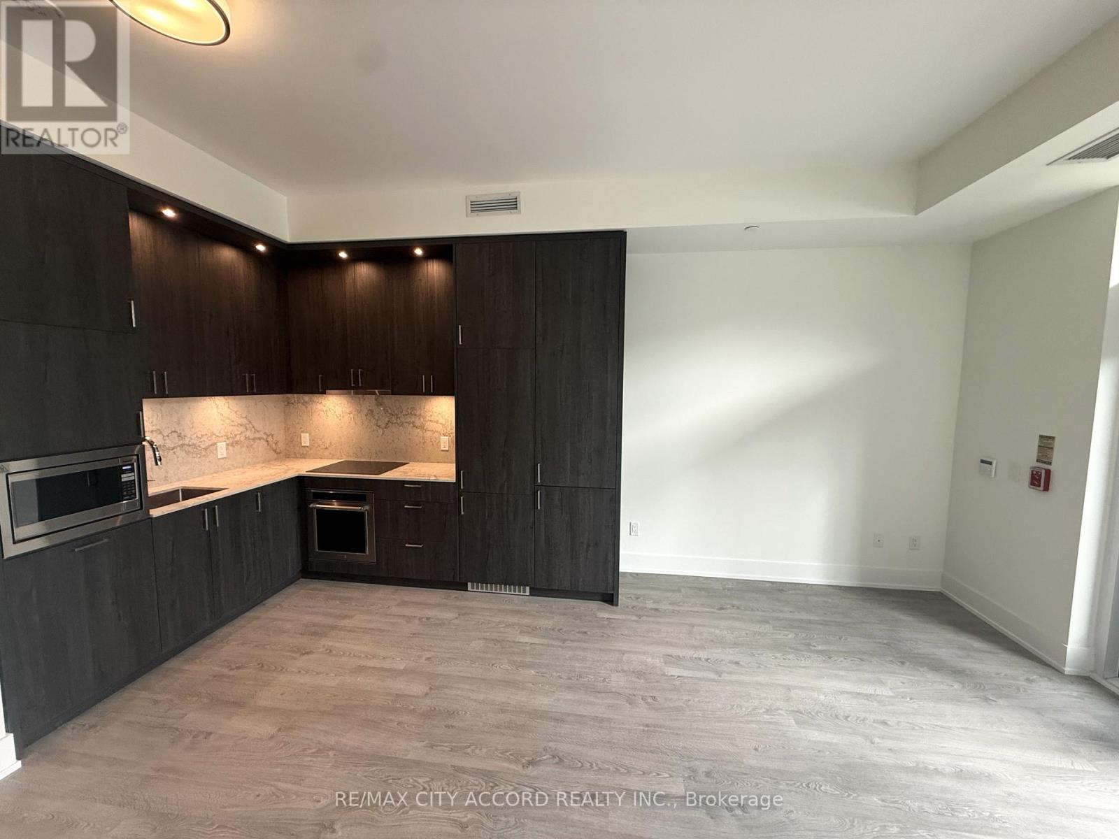 108 - 259 The Kingsway, Toronto, Ontario  M9A 3T6 - Photo 8 - W13806428