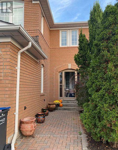 39 FIDDLENECK CRESCENT, Brampton, Ontario