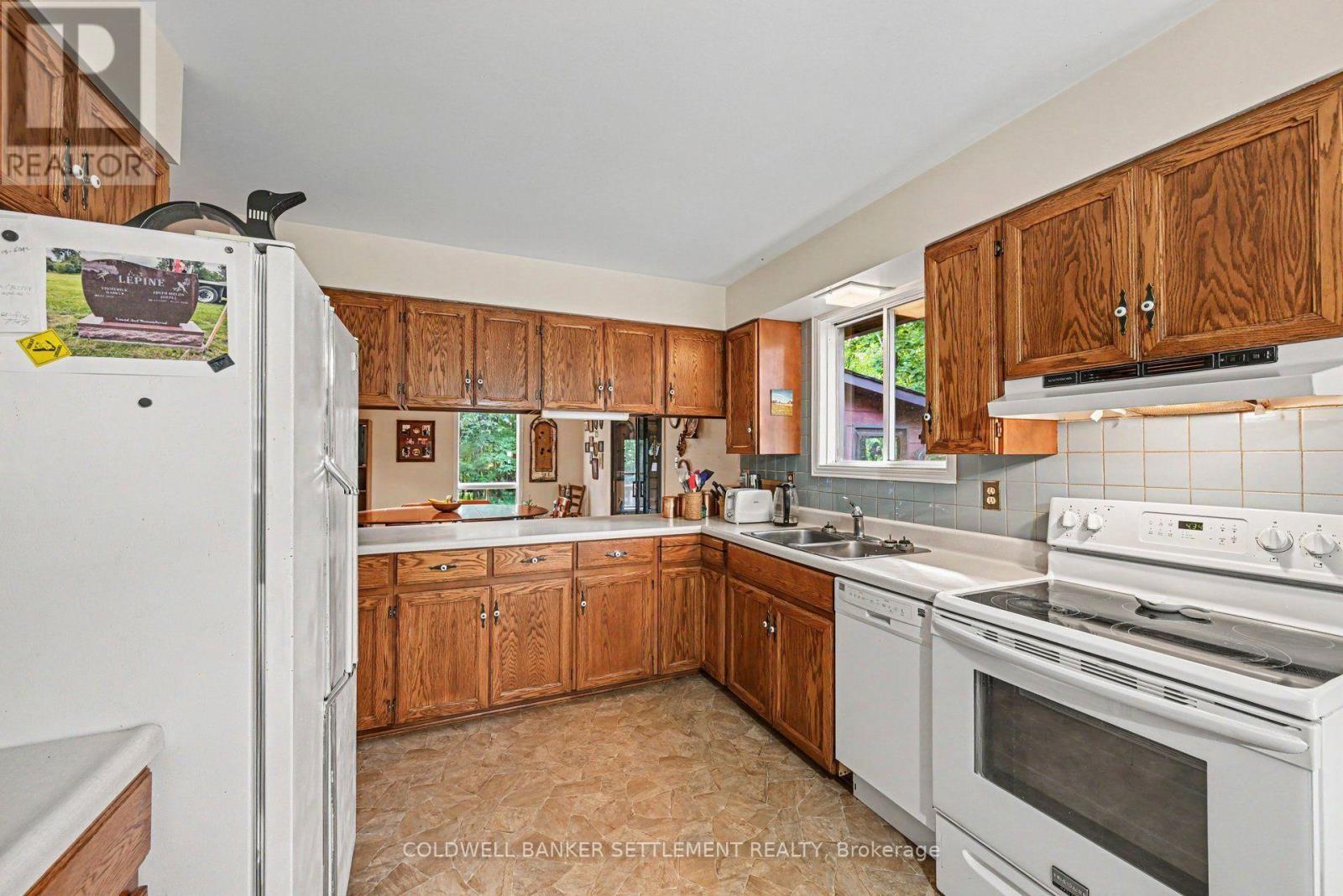 254 Lakewood Road, Tay Valley, Ontario K7H 0C7 - Photo 6 - X13798584