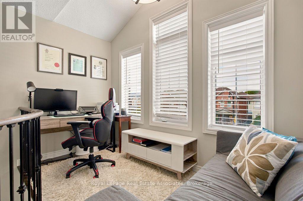 34 Humphrey Street, Hamilton, Ontario  L0R 2H1 - Photo 19 - X13806462