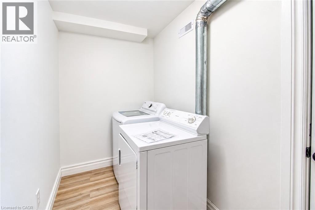 699 Laurelwood Drive, Waterloo, Ontario  N2V 2T8 - Photo 22 - 40850142