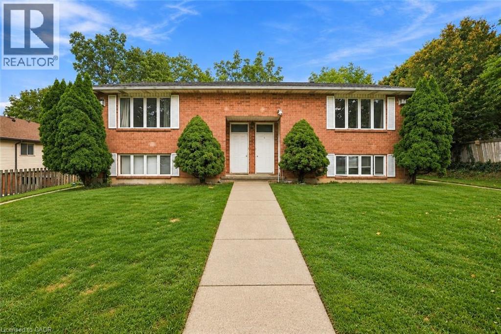 26 Renfrew Street E, Caledonia, Ontario  N3W 1E8 - Photo 2 - 40864649