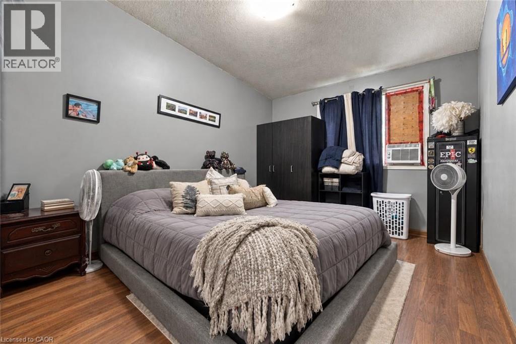 26 Renfrew Street E, Caledonia, Ontario  N3W 1E8 - Photo 38 - 40864649