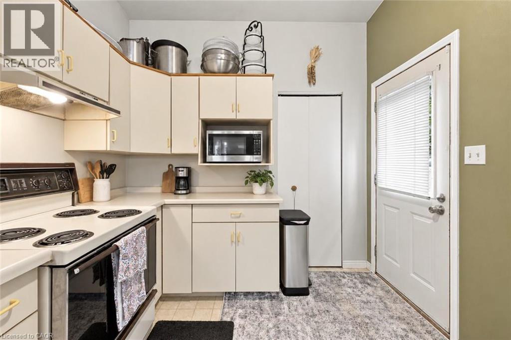 26 Renfrew Street E, Caledonia, Ontario  N3W 1E8 - Photo 35 - 40864649