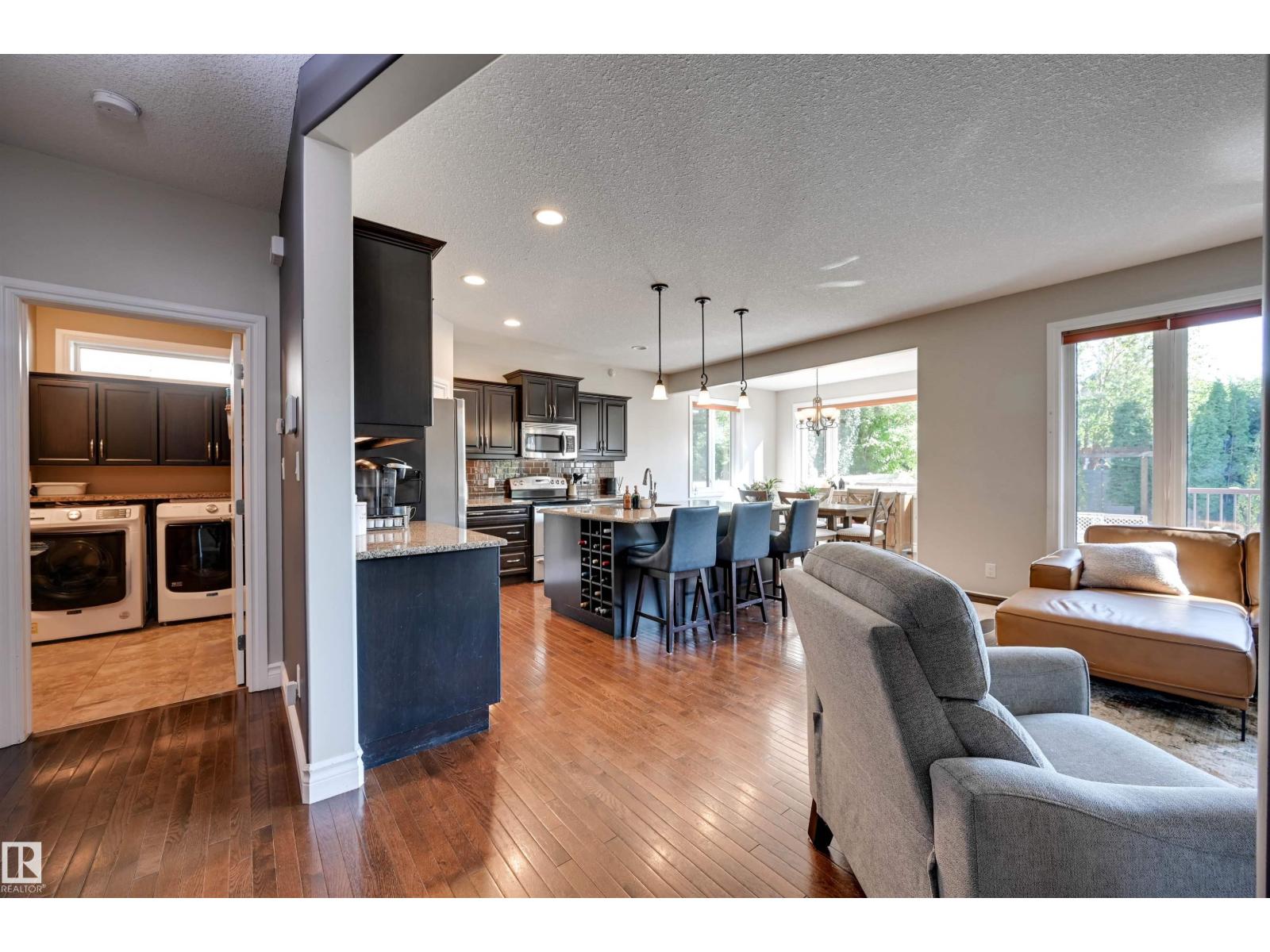 2203 WARRY LO SW