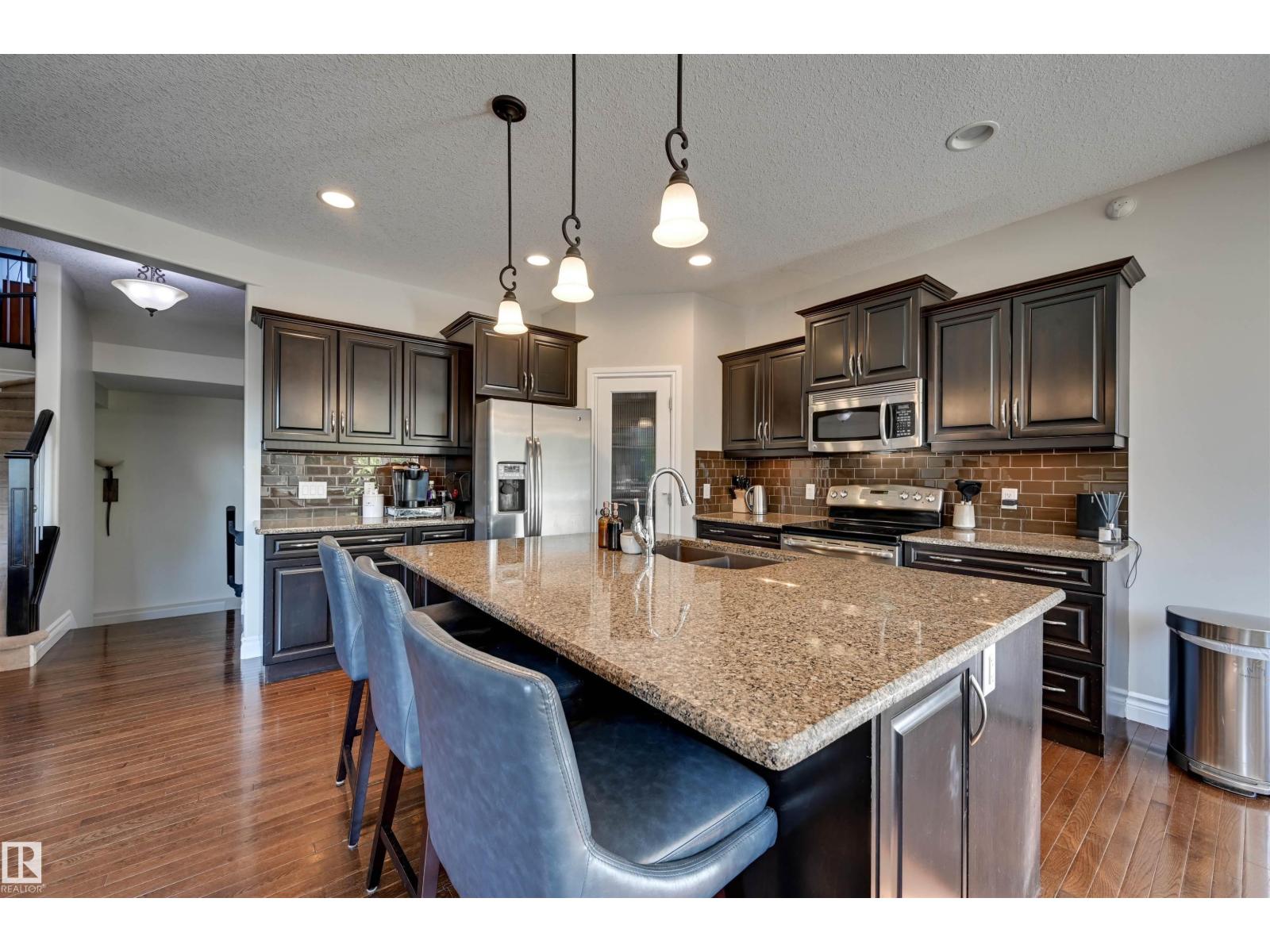 2203 WARRY LO SW