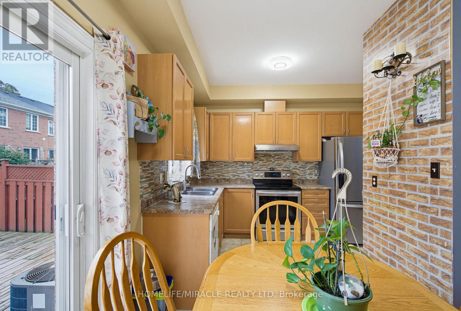 54 - 169 Tom Taylor Crescent, Newmarket, Ontario  L3X 3E9 - Photo 2 - N13806492