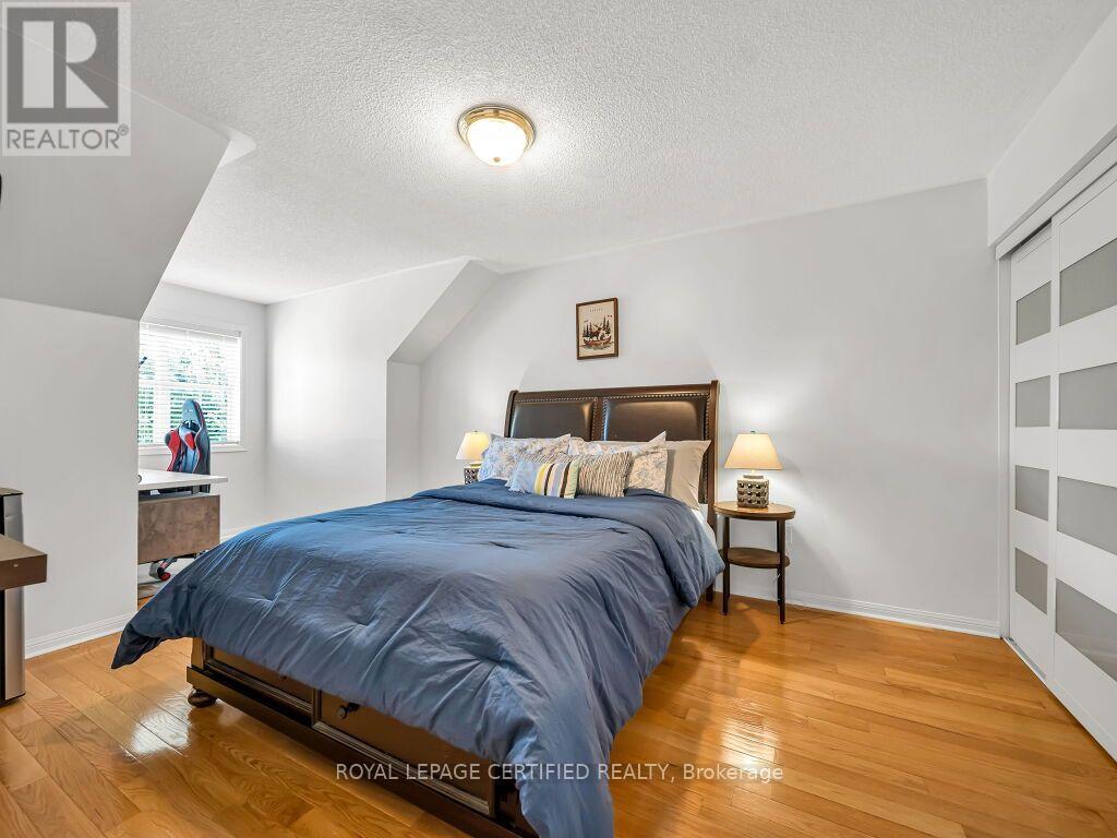 834 4 Line, Milton, Ontario  L9T 6M5 - Photo 20 - W13806494