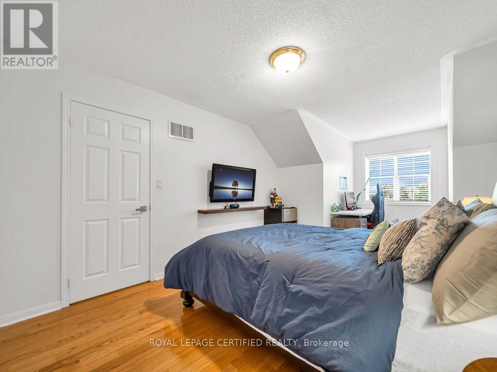 834 4 Line, Milton, Ontario  L9T 6M5 - Photo 21 - W13806494