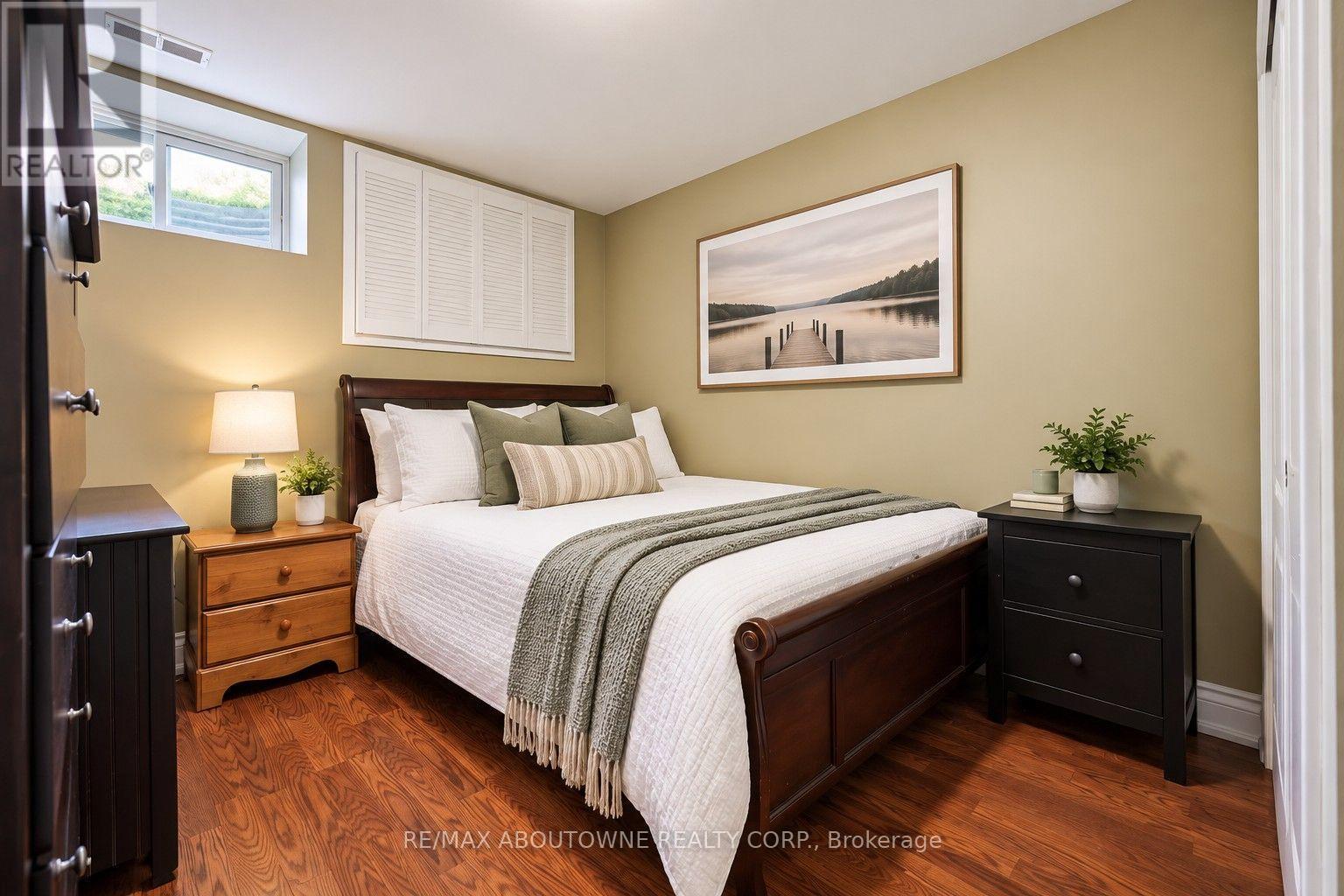 2033 Saxon Road, Oakville, Ontario  L6L 2V1 - Photo 29 - W13791408