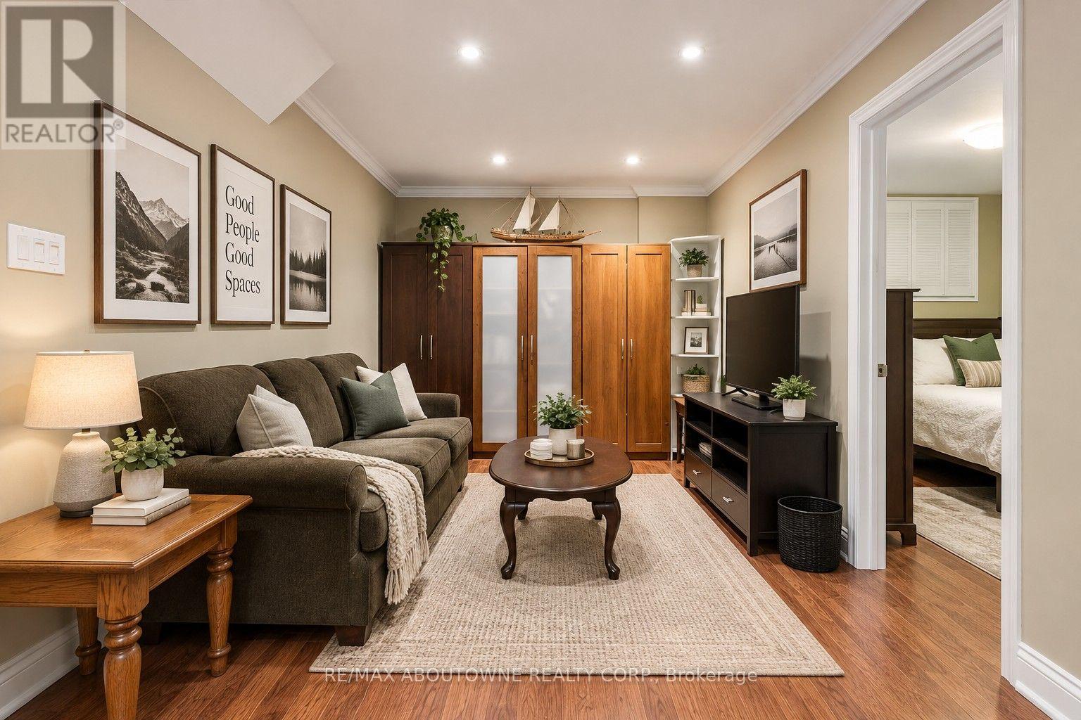 2033 Saxon Road, Oakville, Ontario  L6L 2V1 - Photo 31 - W13791408