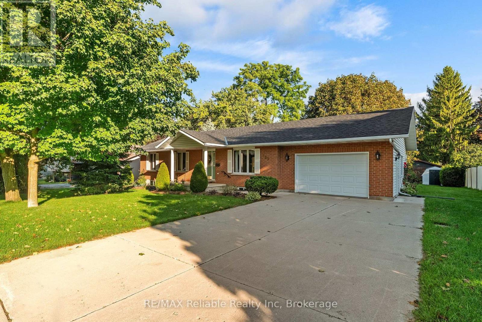 183 Spencer Street, Central Huron, Ontario  N0M 1L0 - Photo 2 - X13806550