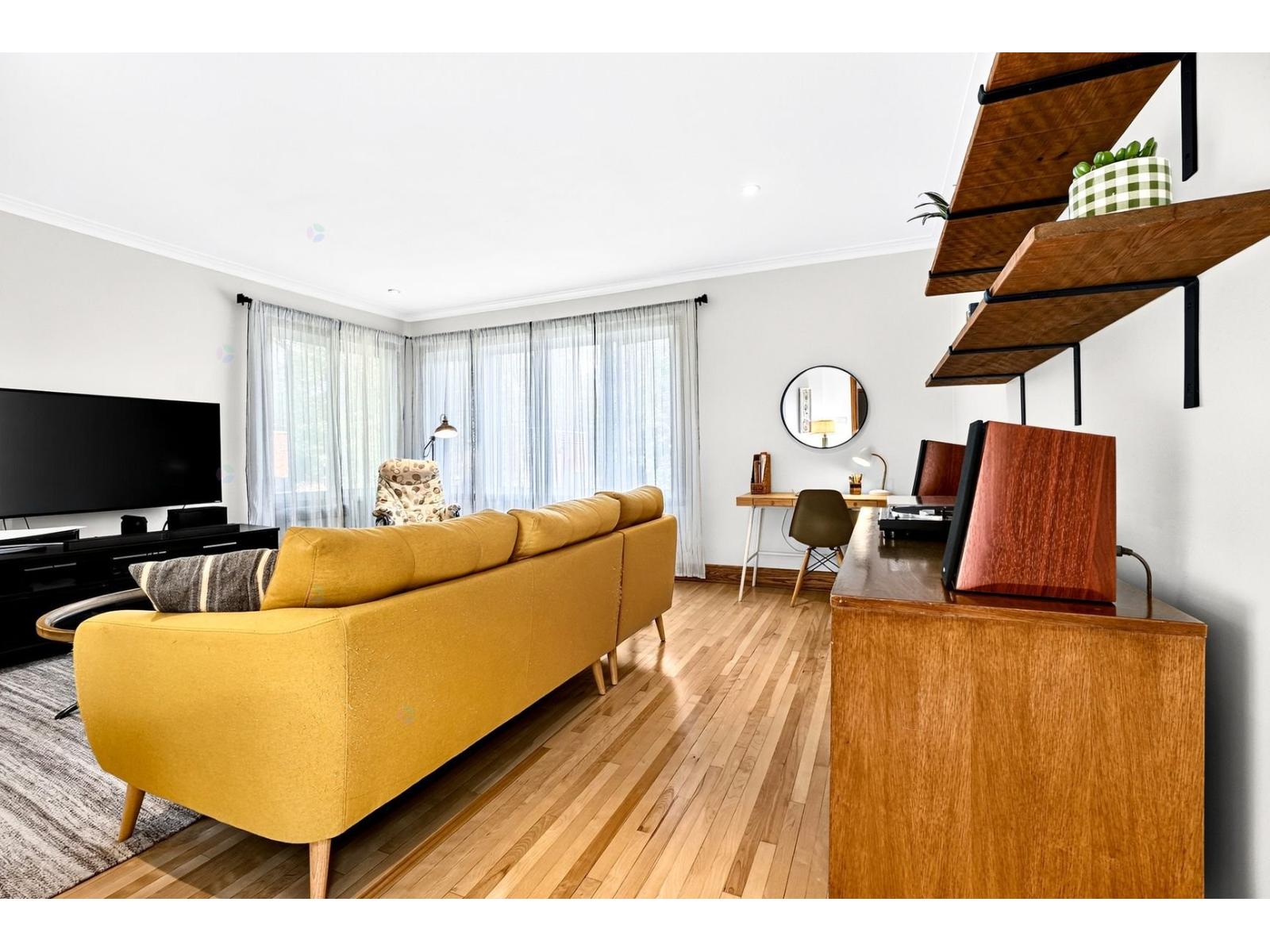 10548 Rue St-Urbain Montréal (Ahuntsic-Cartierville) Quebec Canada H3L2V1 4