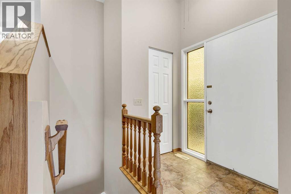 1418 Ranchlands Way Nw, Calgary, Alberta  T3G 1R2 - Photo 7 - A2343245