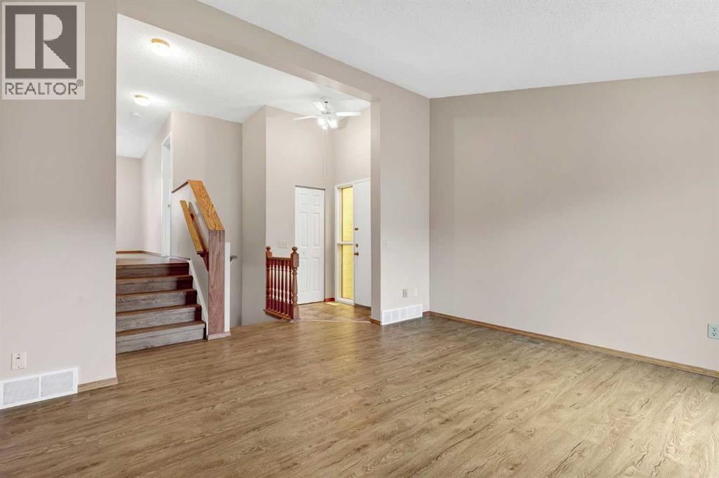 1418 Ranchlands Way Nw, Calgary, Alberta  T3G 1R2 - Photo 5 - A2343245