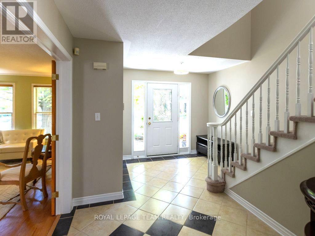 48 Delamere Drive, Ottawa, Ontario  K2S 1R2 - Photo 4 - X13806588