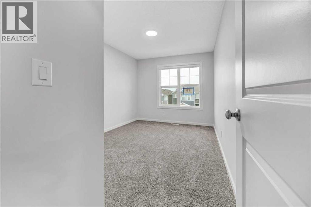 75 Versant Rise SW, Calgary, Alberta  T2Y 0Z1 - Photo 32 - A2345854