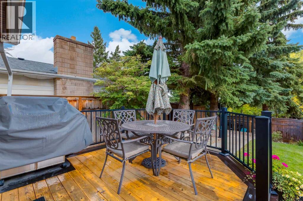 72 Heston Street Nw, Calgary, Alberta  T2K 2C1 - Photo 50 - A2345802
