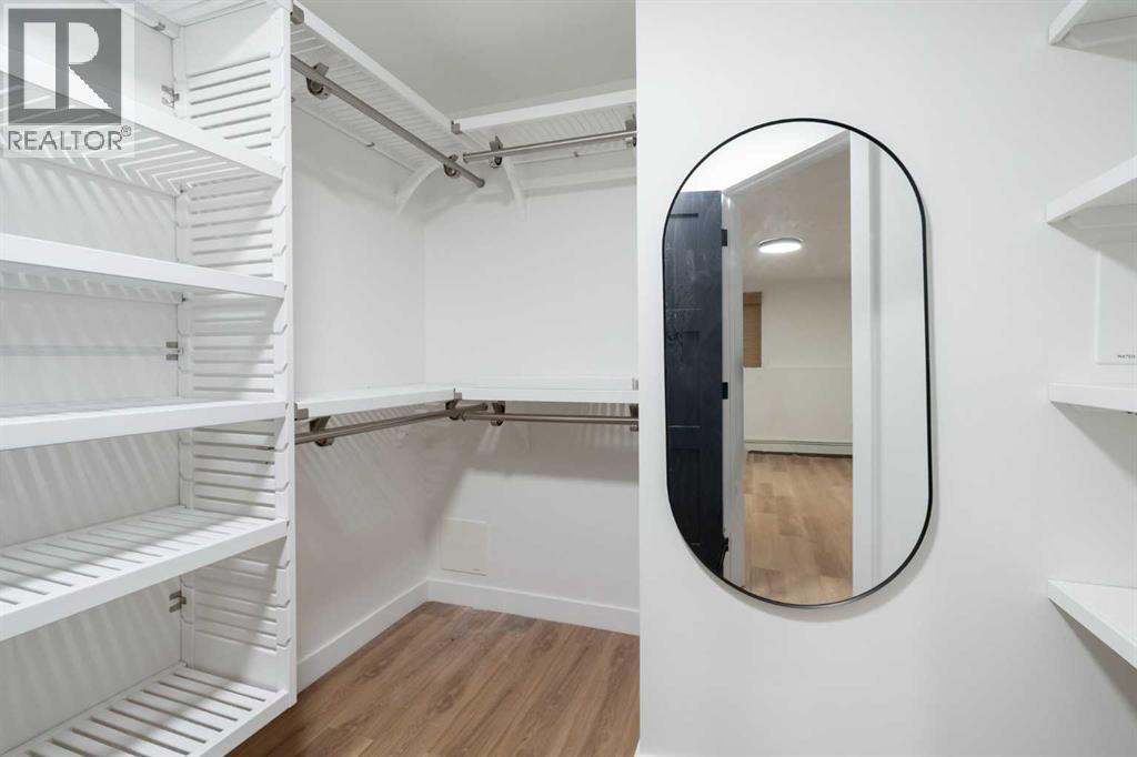 2136, 70 Glamis Drive Sw, Calgary, Alberta  T3E 6T6 - Photo 16 - A2345339