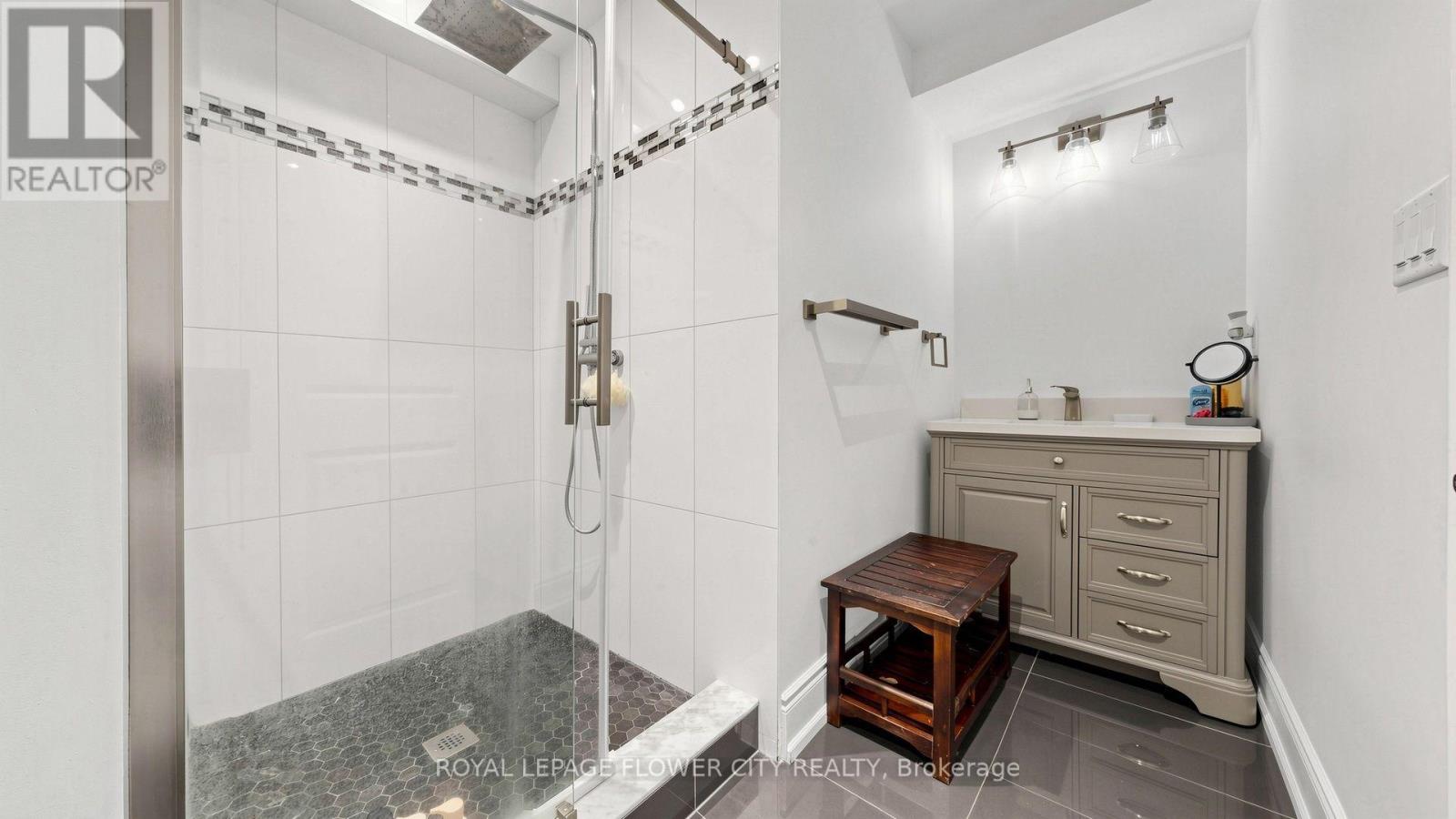 12 Paradise Valley Trail, King, Ontario  L7B 0A5 - Photo 40 - N13651974