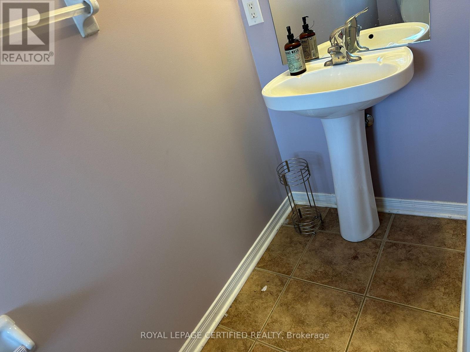 64 Admiral Crescent, Essa, Ontario  L0M 1B4 - Photo 10 - N13754334