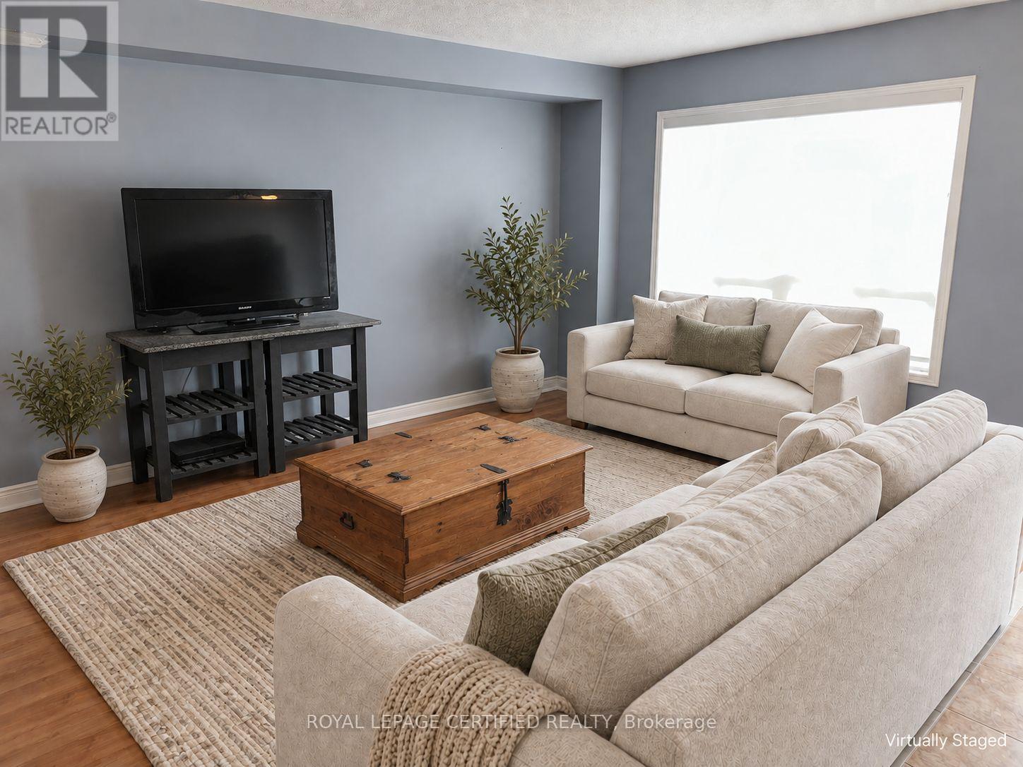 64 Admiral Crescent, Essa, Ontario  L0M 1B4 - Photo 5 - N13754334