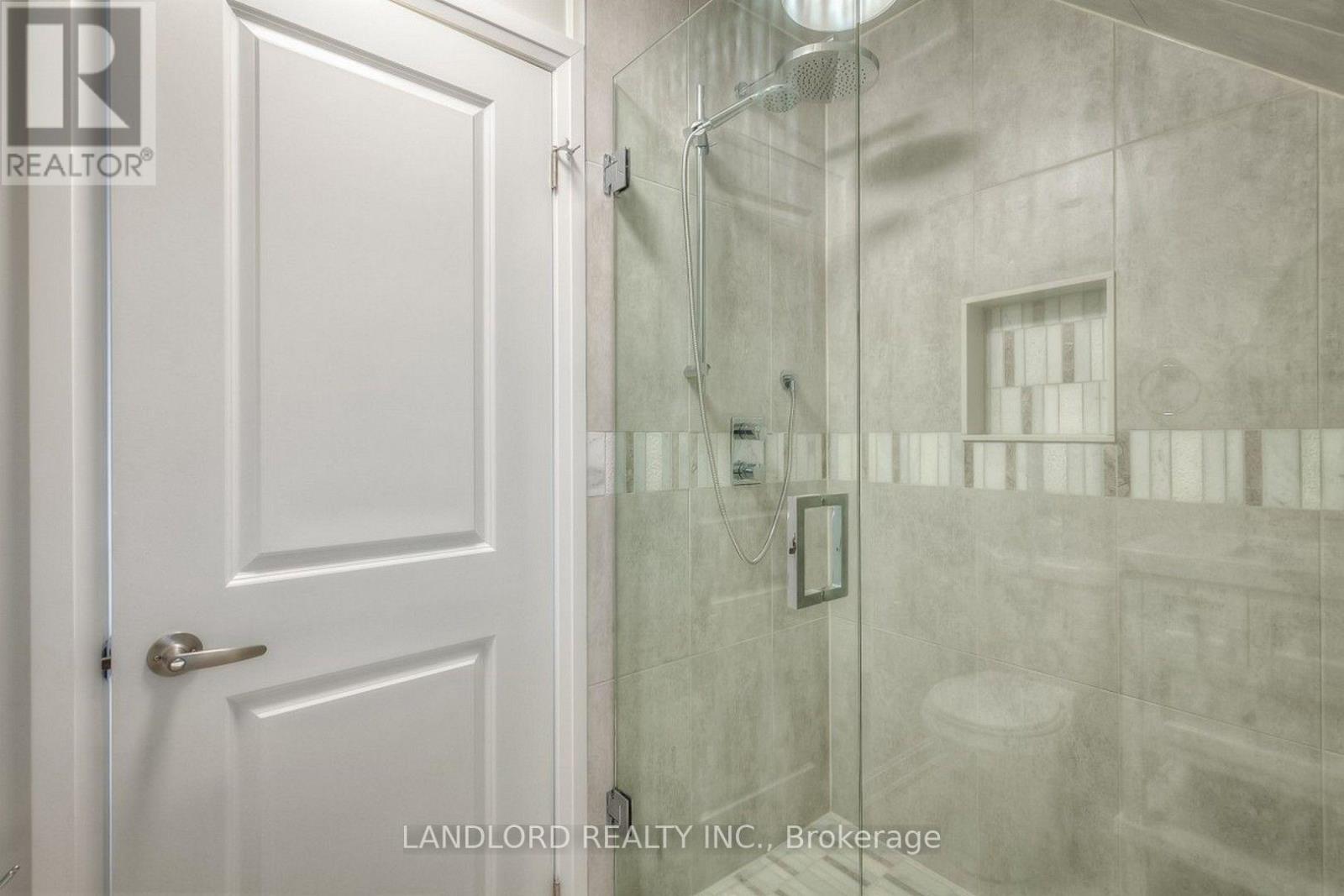 82 Parkway Avenue, Toronto, Ontario  M6R 1T5 - Photo 14 - W13762772