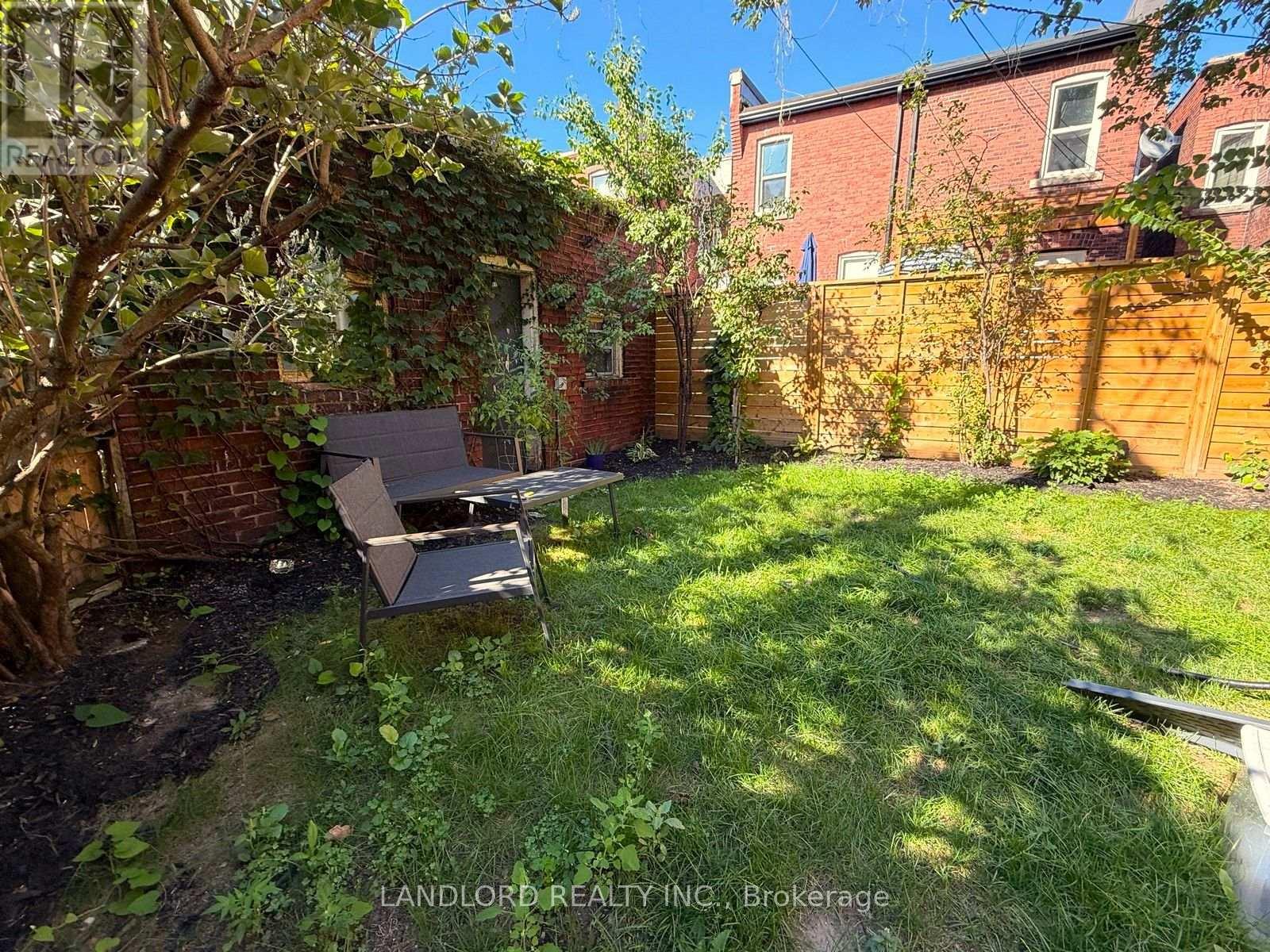 82 Parkway Avenue, Toronto, Ontario  M6R 1T5 - Photo 43 - W13762772