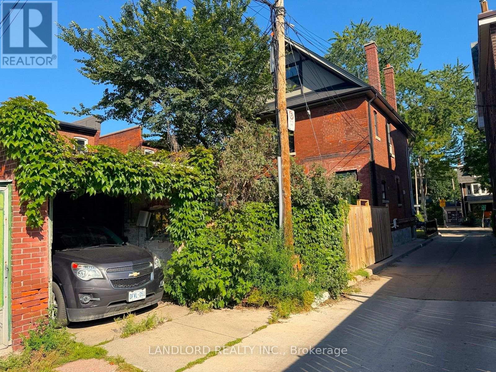 82 Parkway Avenue, Toronto, Ontario  M6R 1T5 - Photo 44 - W13762772