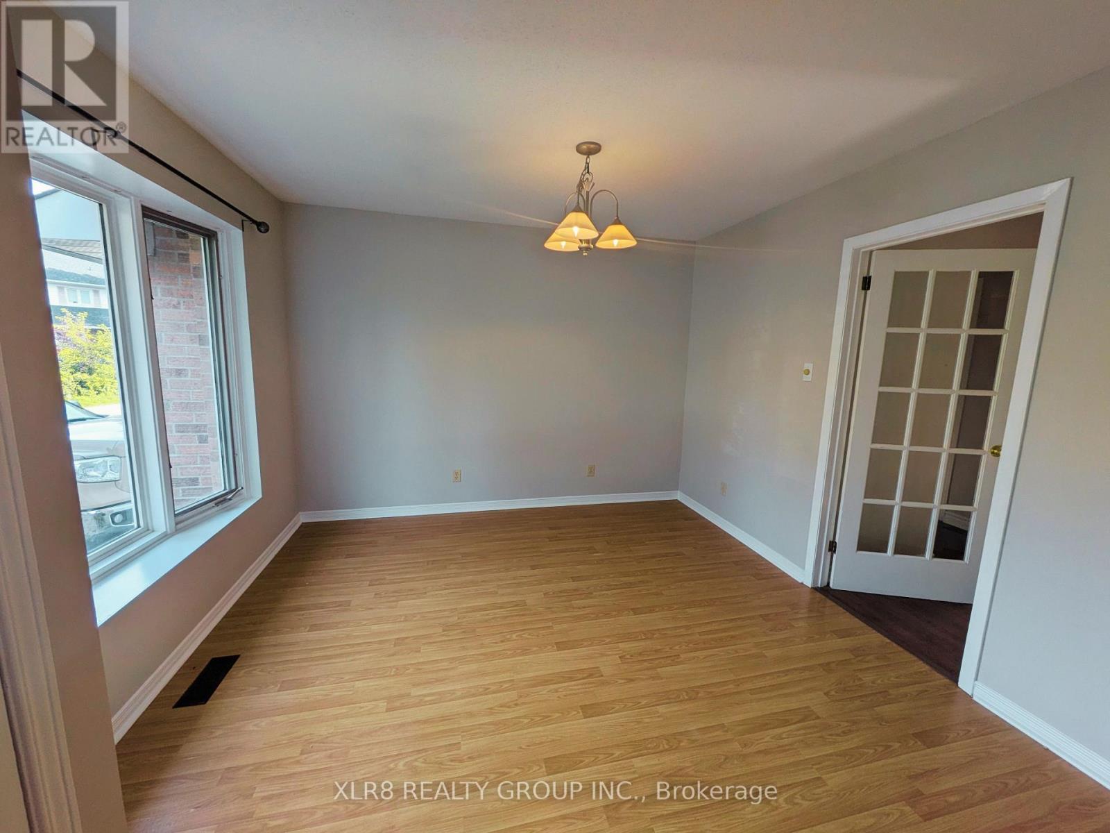 12 John Sidney Crescent, Ottawa, Ontario  K2S 1J7 - Photo 5 - X13806604
