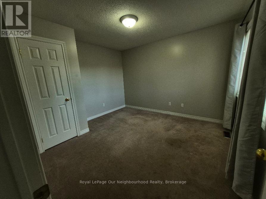 83 Cloughley Drive N, Barrie, Ontario  L4N 9T8 - Photo 23 - S13805216
