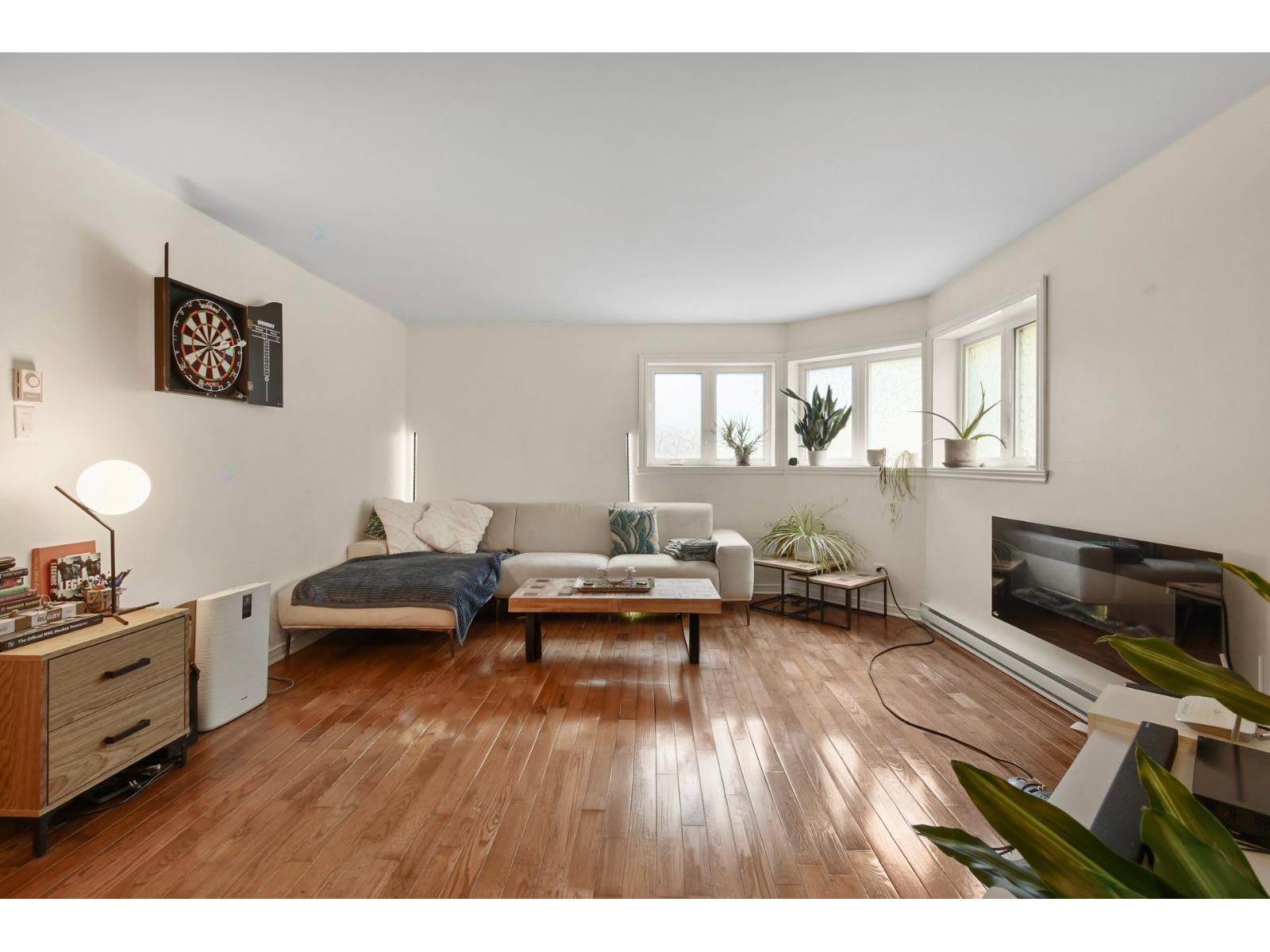 2330 Rue du Centre|#101 Montréal (Le Sud-Ouest) Quebec Canada H3K1J7 3