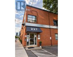202 - 227 STERLING ROAD E, Toronto, Ontario