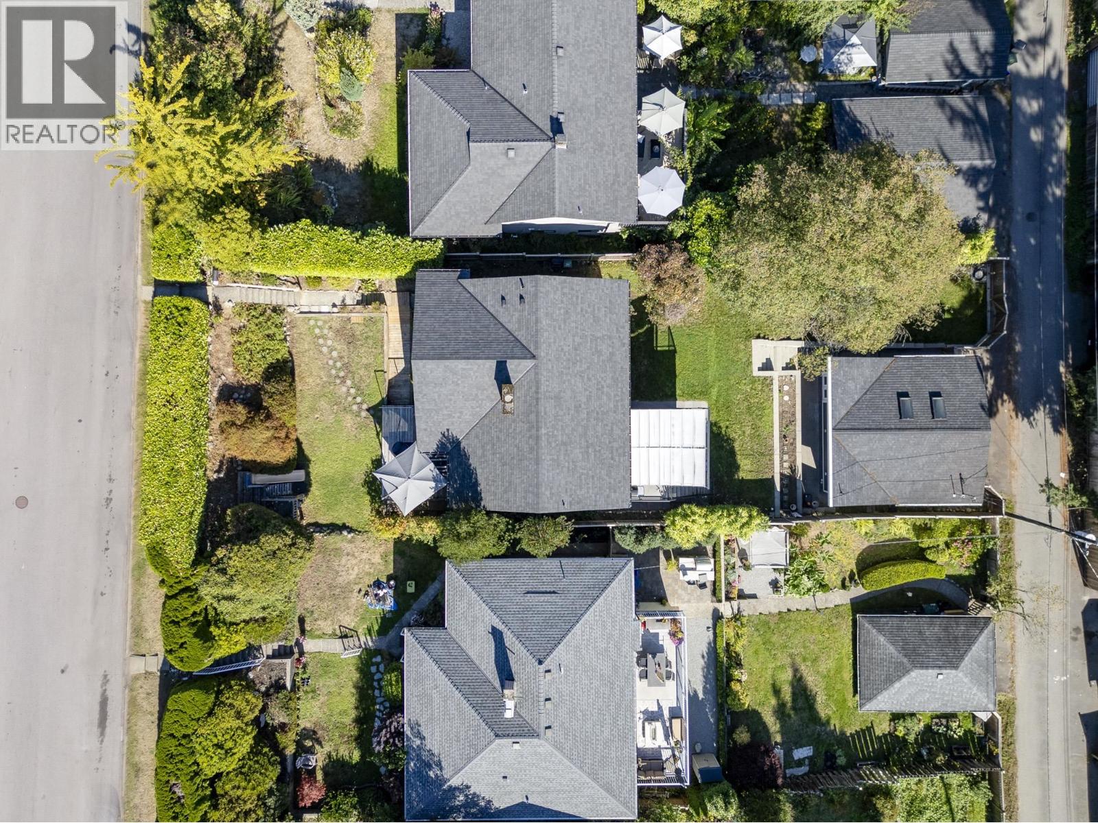 1243 Cloverley Street, North Vancouver, British Columbia  V7L 1N7 - Photo 30 - R3167265