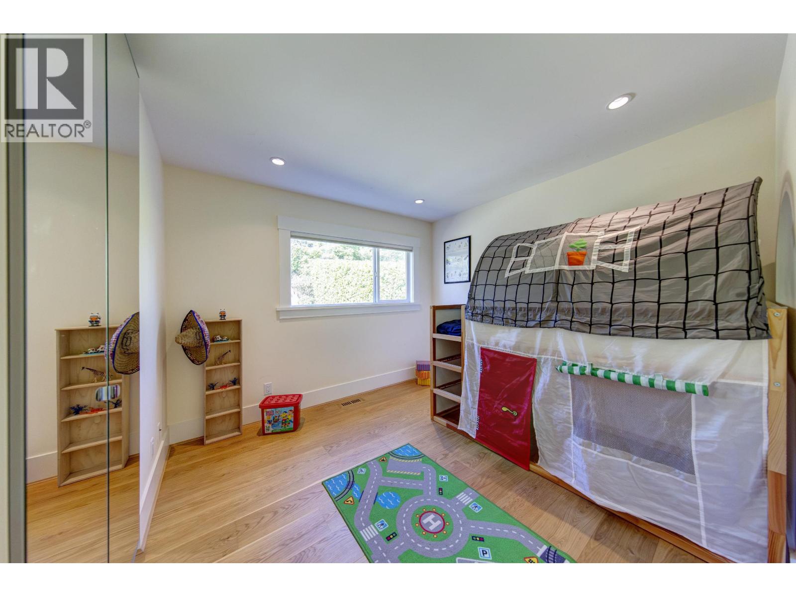 1243 Cloverley Street, North Vancouver, British Columbia  V7L 1N7 - Photo 22 - R3167265