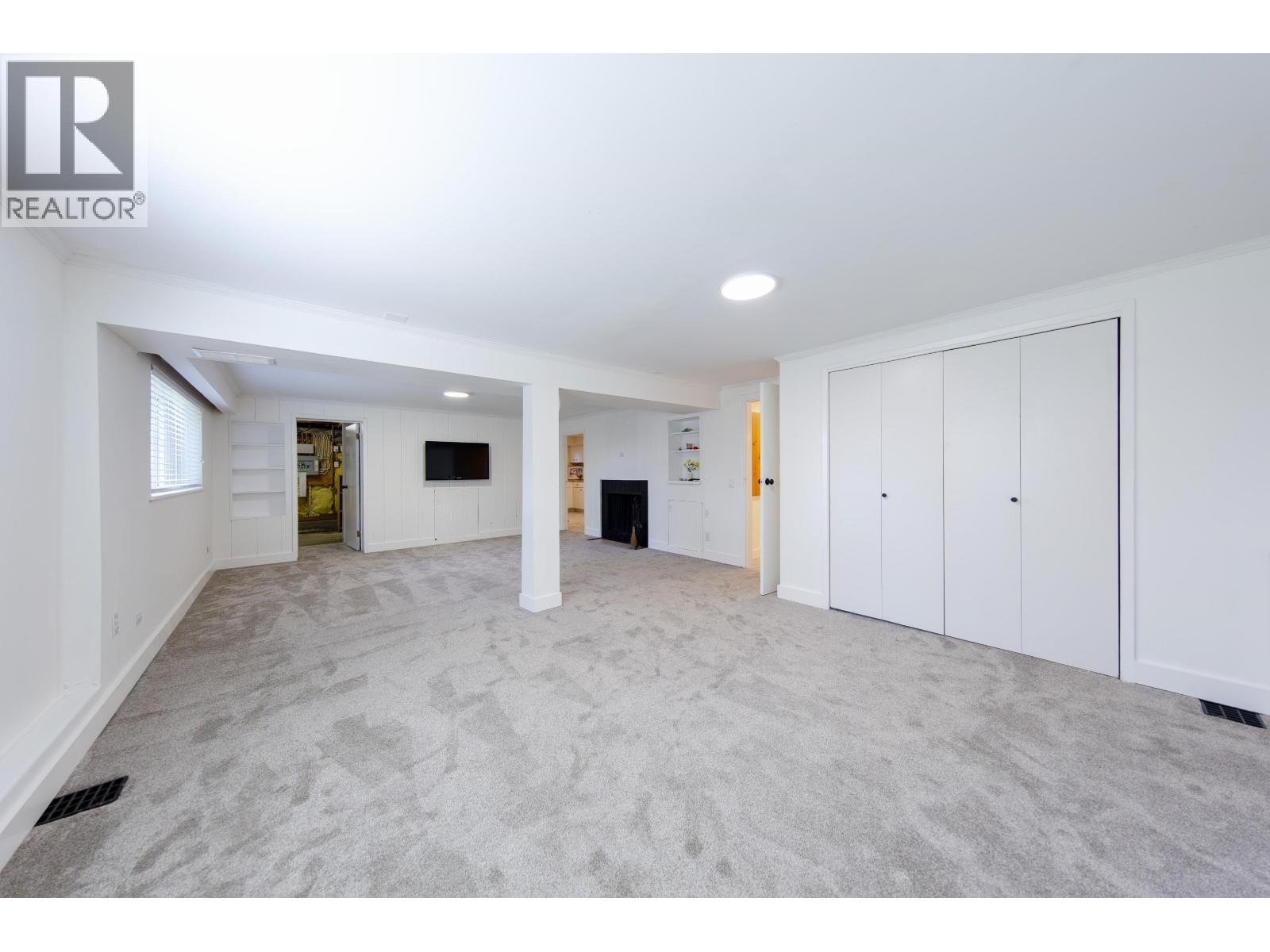 1243 Cloverley Street, North Vancouver, British Columbia  V7L 1N7 - Photo 25 - R3167265