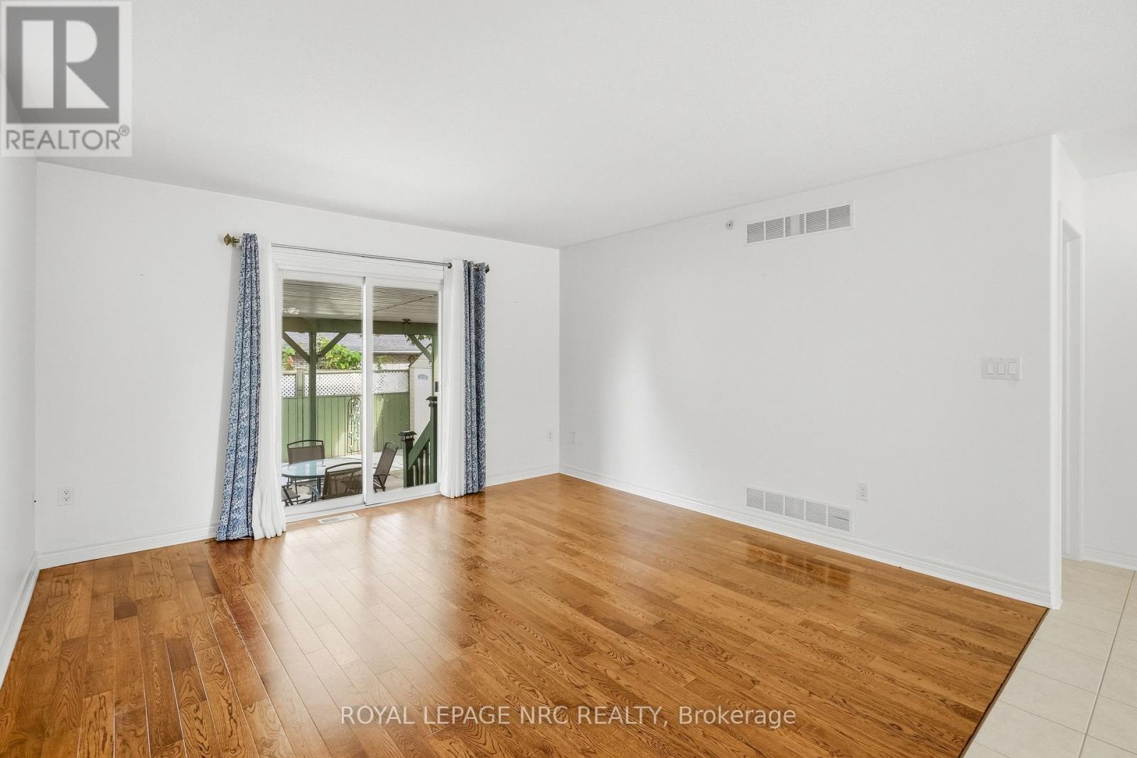 8 Bluegrass Crescent, St. Catharines, Ontario  L2P 0A7 - Photo 12 - X13806642