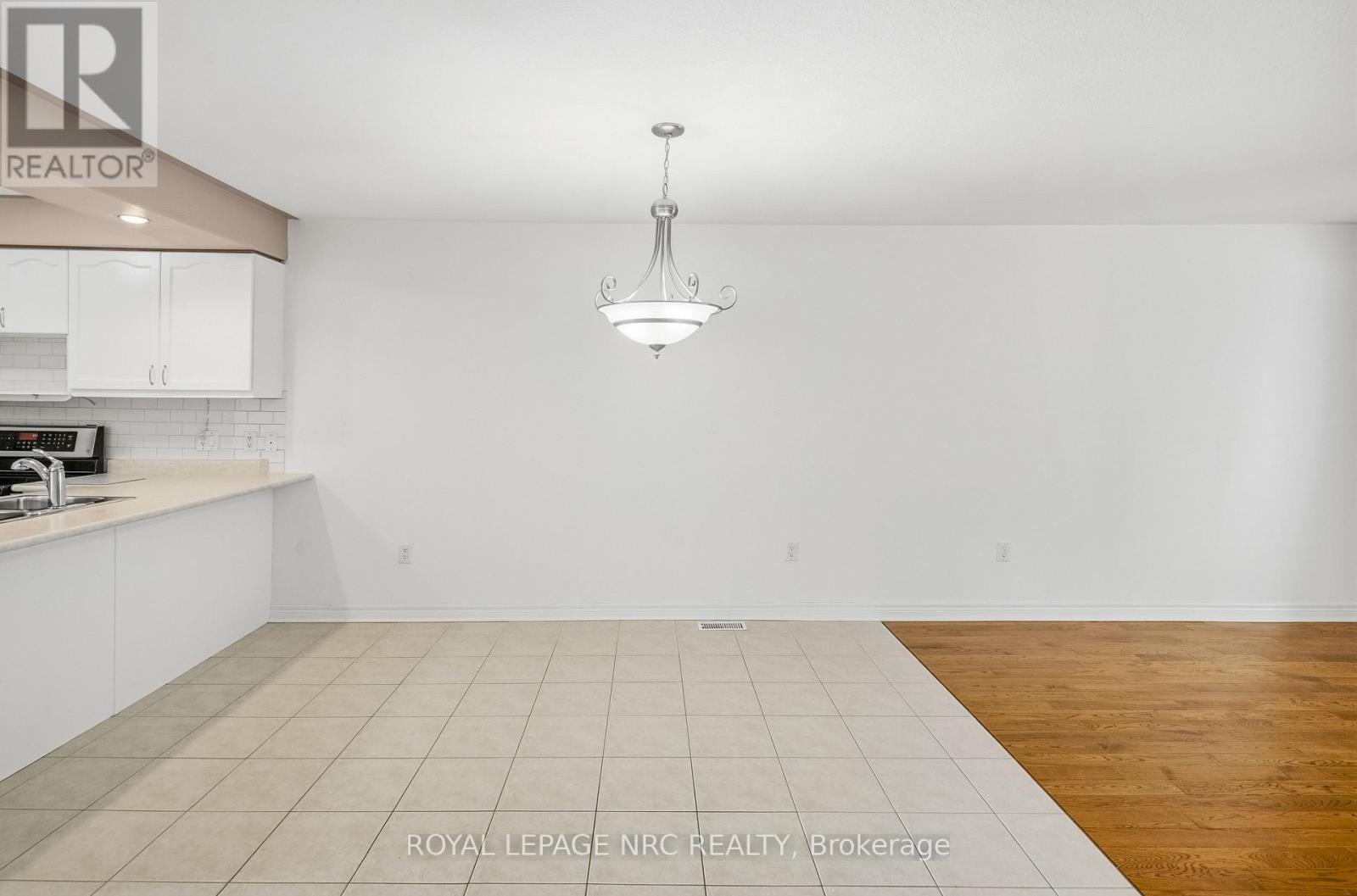 8 Bluegrass Crescent, St. Catharines, Ontario  L2P 0A7 - Photo 9 - X13806642