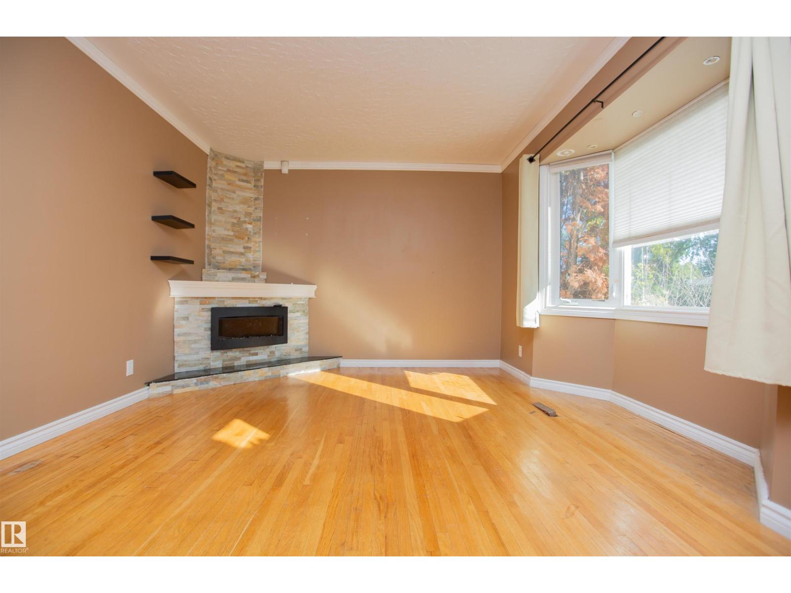 13032 120 St Nw Nw, Edmonton, Alberta  T5E 5N9 - Photo 2 - E4509600