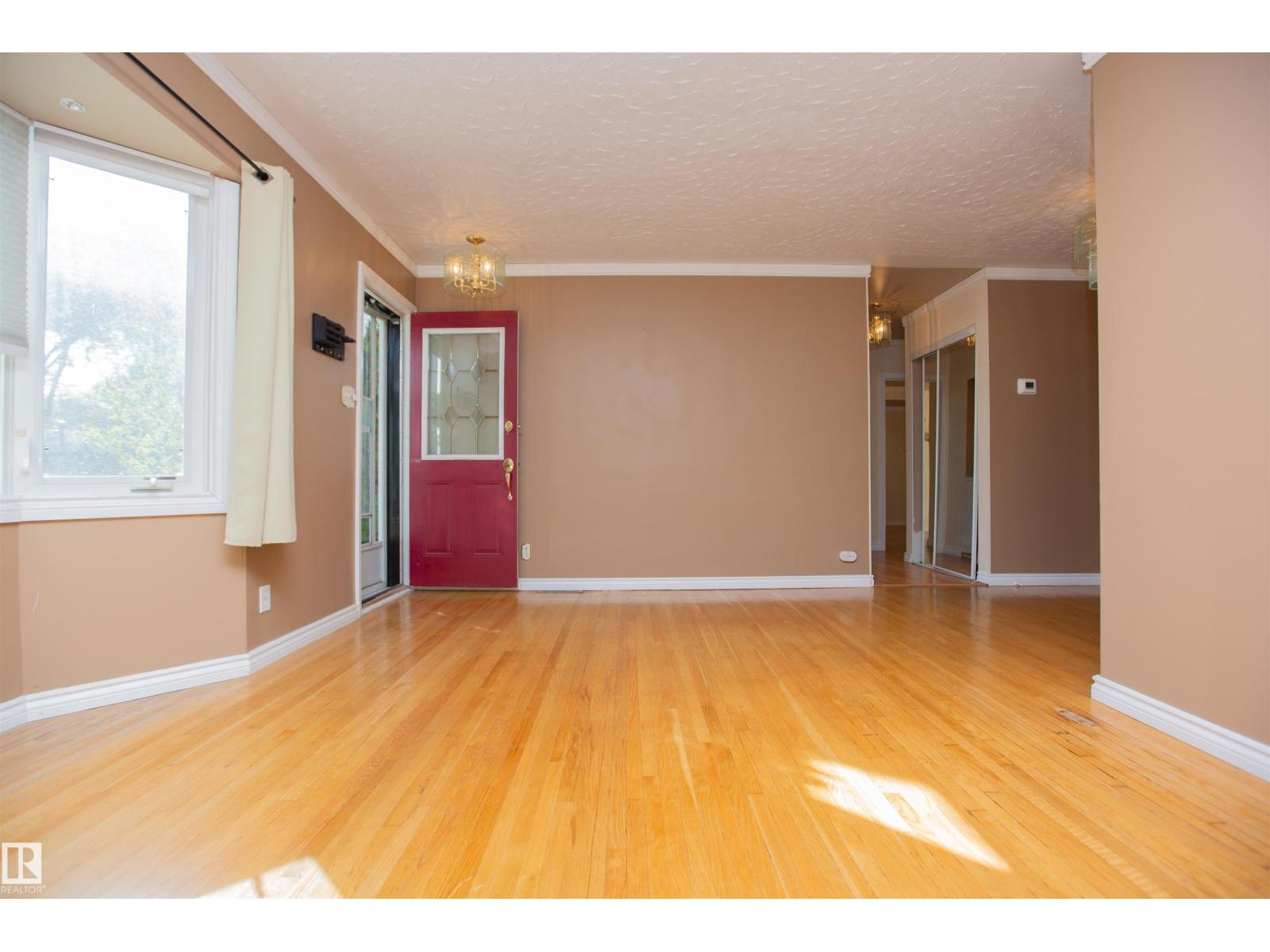 13032 120 St Nw Nw, Edmonton, Alberta  T5E 5N9 - Photo 5 - E4509600