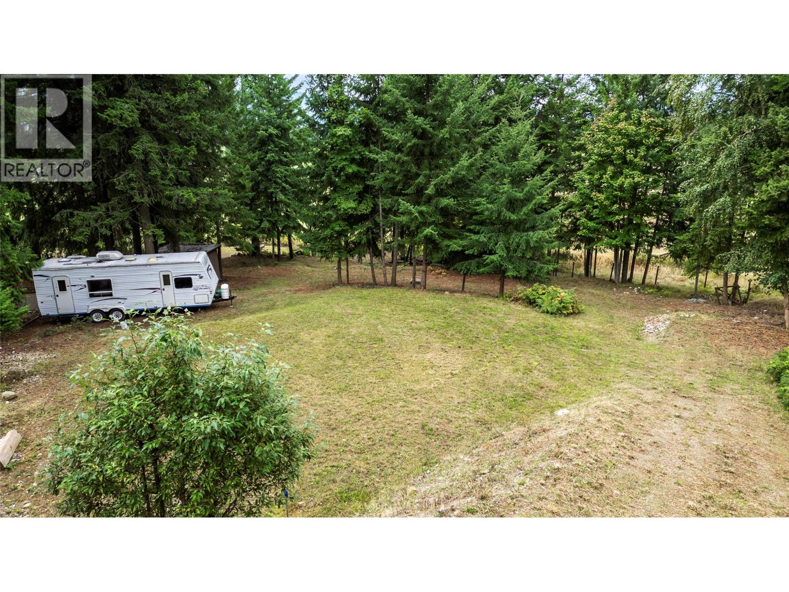 7206 Fraser Crescent, Anglemont, British Columbia  V0E 1M8 - Photo 21 - 10401067
