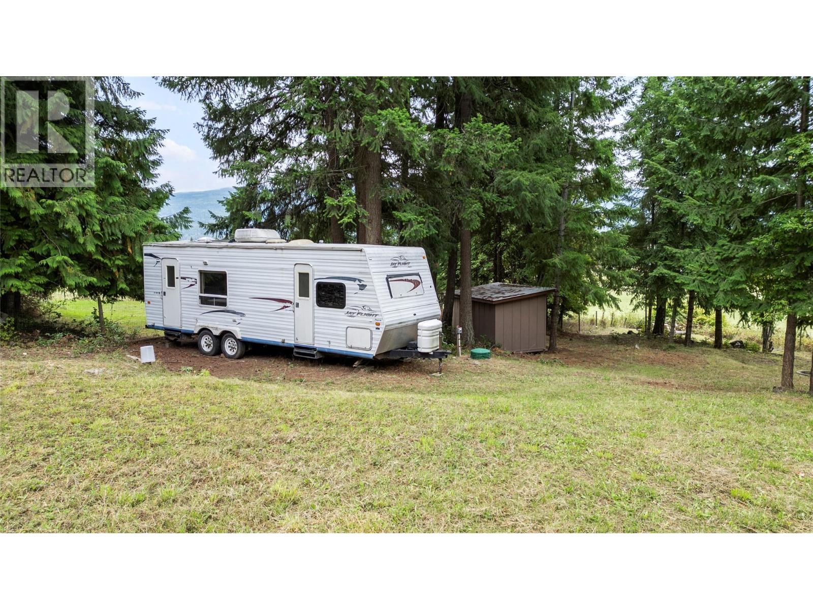 7206 Fraser Crescent, Anglemont, British Columbia  V0E 1M8 - Photo 13 - 10401067