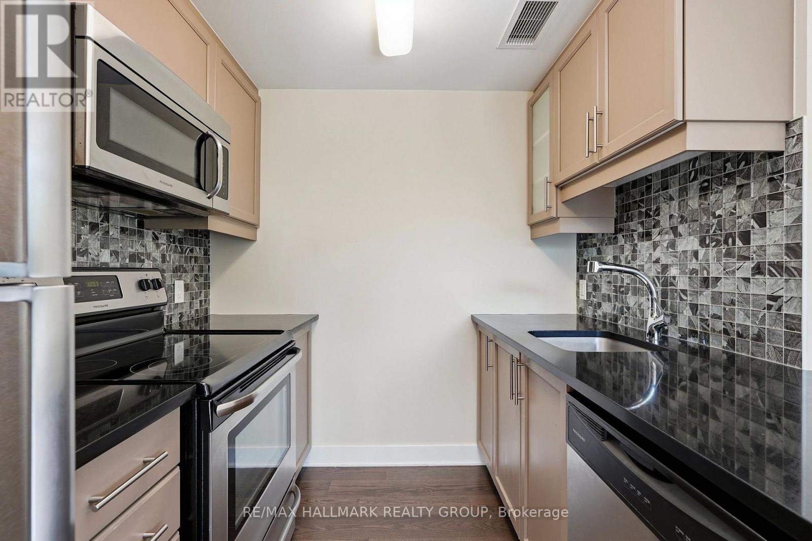 324 - 300 Lett Street, Ottawa, Ontario  K1R 0A8 - Photo 15 - X13806676