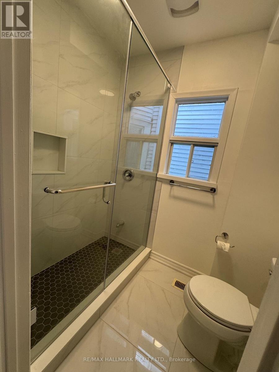 Main Floor - 57 Hiawatha Road, Toronto, Ontario  M4L 2X7 - Photo 10 - E13806664